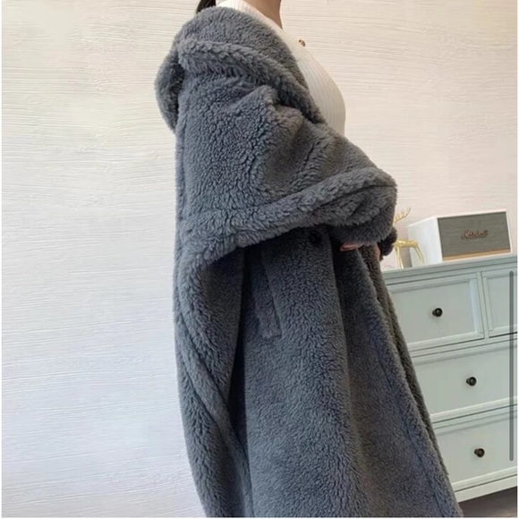 #18 Grey Gray Oversized Sherpa Plush Teddy Faux Fur Coat - Picture 6 of 12